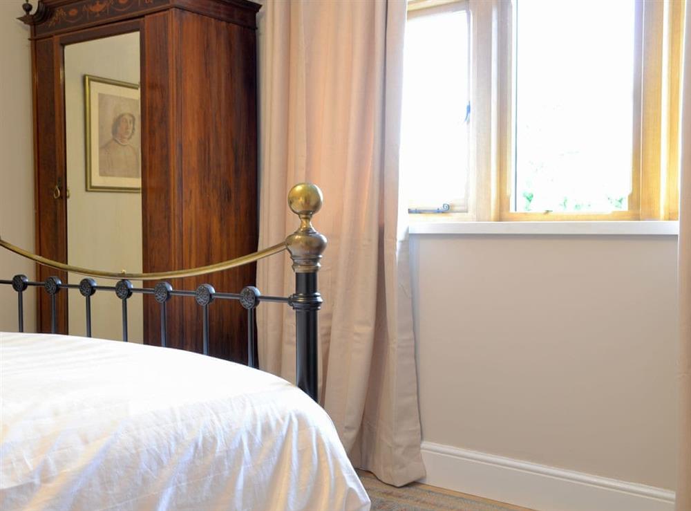 Peaceful double bedroom at Cumberland House in Orton, near Appleby, Cumbria