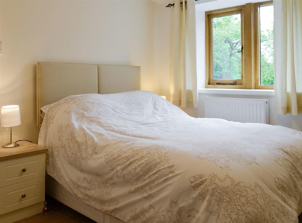 Relaxing en-suite double bedroom at Cumberland House in Orton, near Appleby, Cumbria