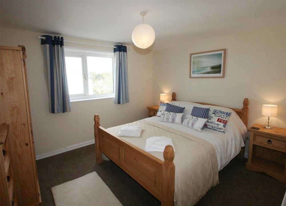 Double bedroom at Curlew Cottage in Cubert