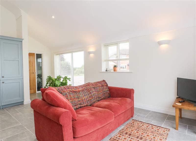Enjoy the living room at Curlew, Shocklach near Tilston