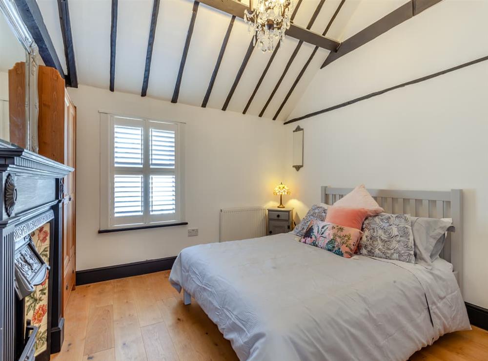 Double bedroom (photo 3) at Cutters Cottage in Roydon, near Harlow, Essex