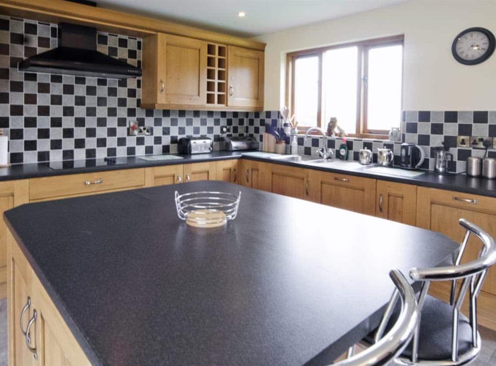 Kitchen/diner (photo 3) at Cwm Corn Barn in Newtown, Powys
