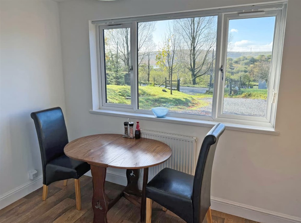 Kitchen/diner (photo 2) at Cwtch Delfryn in Rhosammon, Ammanford, Dyfed