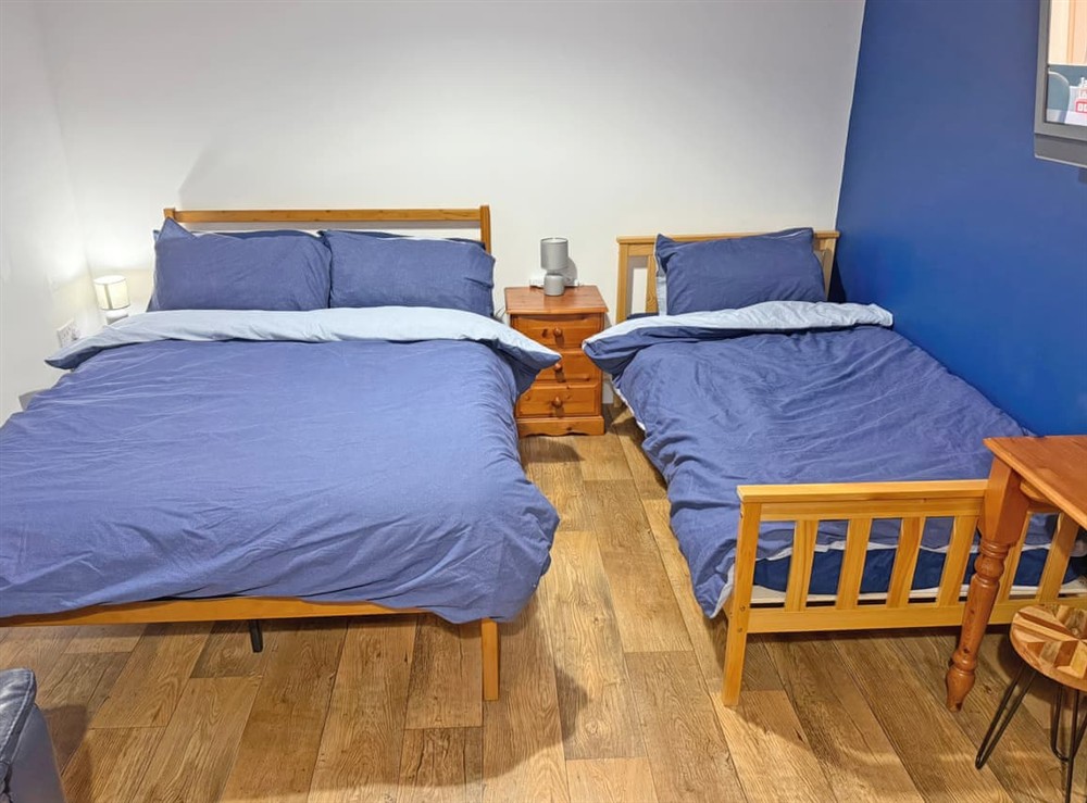 Studio (photo 5) at Cwtch Delfryn in Rhosammon, Ammanford, Dyfed