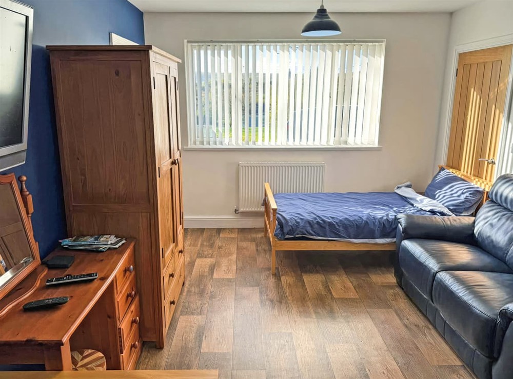 Studio at Cwtch Delfryn in Rhosammon, Ammanford, Dyfed