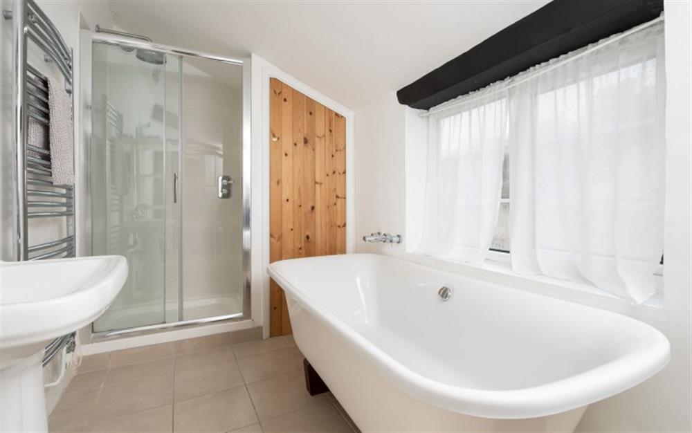 With freestanding bath. at Cyder House in South Pool