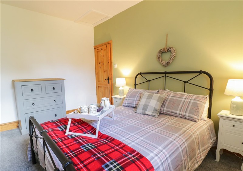 A bedroom in Cyffdy Cottage - Arenig at Cyffdy Cottage - Arenig, Parc near Bala