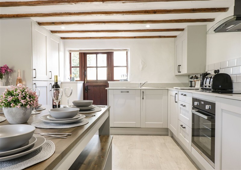 Kitchen at Cyffdy Cottage - Arenig, Parc near Bala