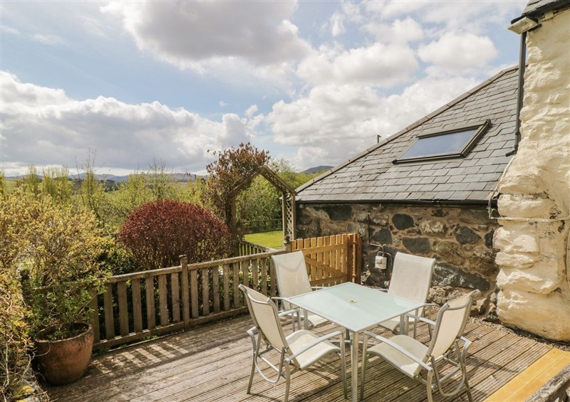 The setting (photo 2) at Cyffdy Cottage - Tegid, Parc near Bala