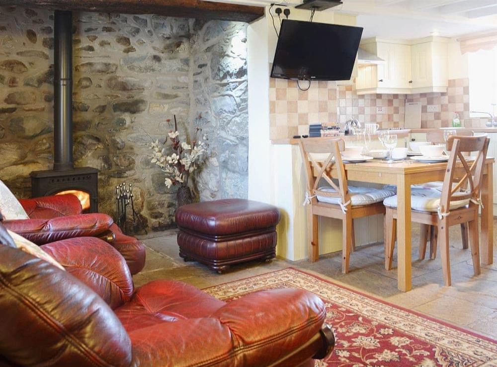 Open plan living/dining room/kitchen (photo 5) at Cyll y Felin Fawr 1 in Aberdaron, Gwynedd