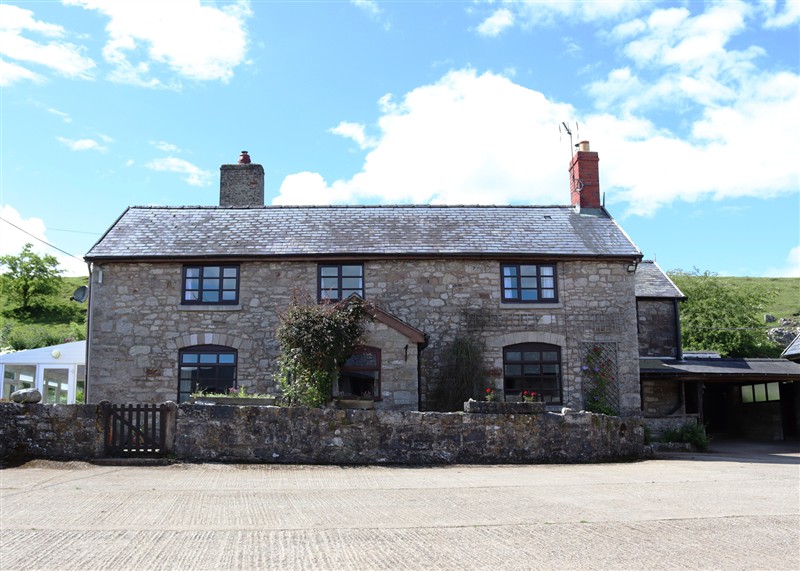 Outside Cynynion Uchaf