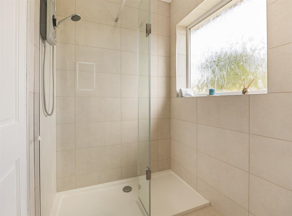 Shower room (photo 3) at Cyrabel in Lincoln, Lincolnshire