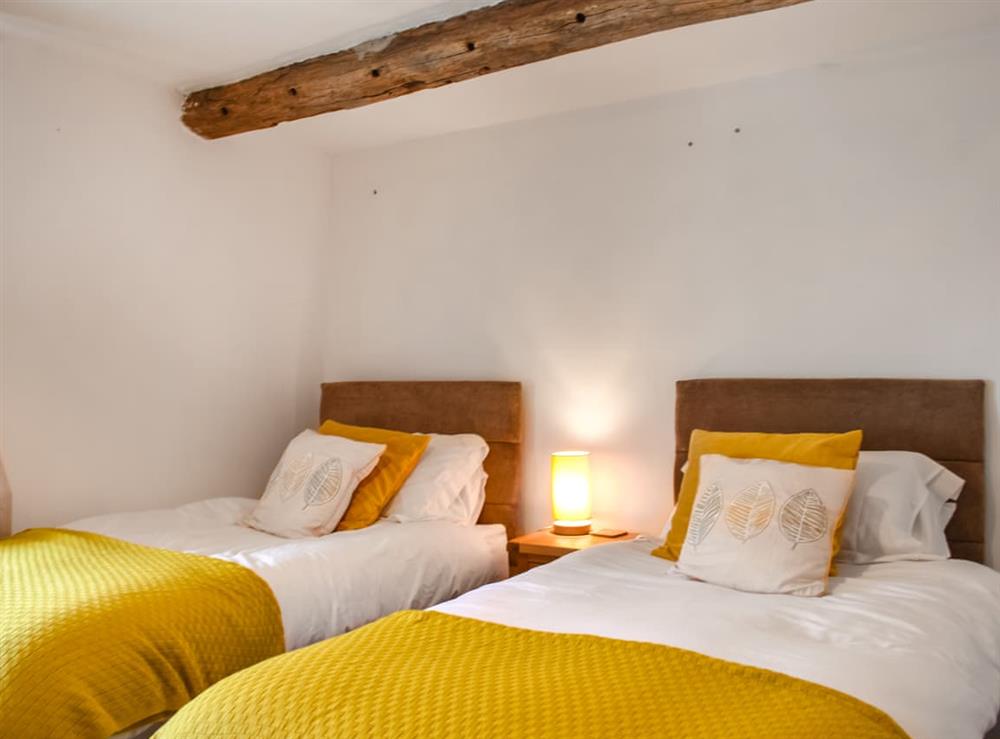 Twin bedroom at Daffodil Cottage in Cockermouth, Cumbria