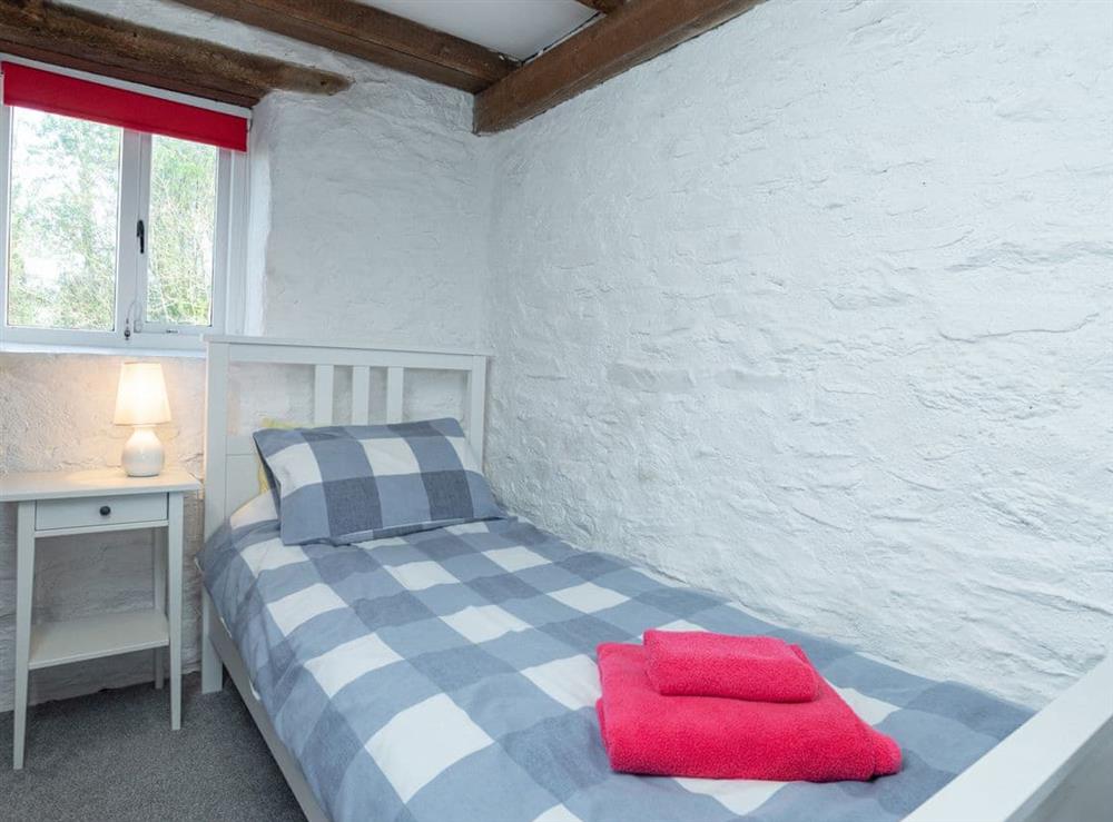 Peaceful single bedroom at Dairy Cottage in Fowey, Cornwall
