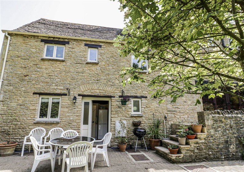 Outside Dairy Cottage (photo 3) at Dairy Cottage, Minster Lovell