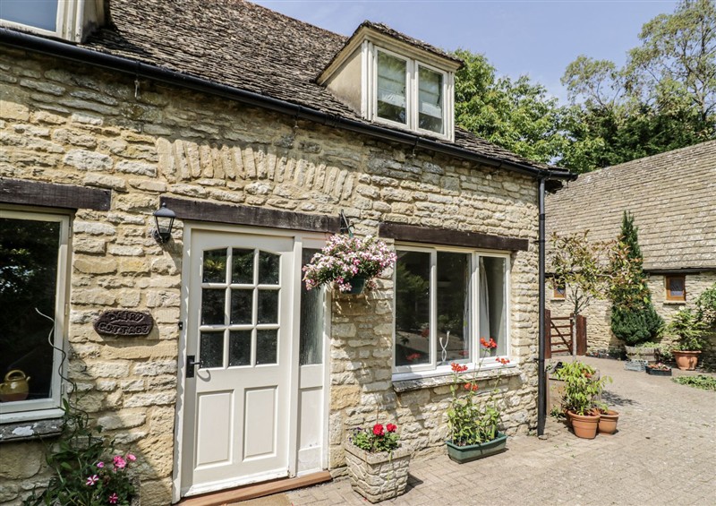 The setting at Dairy Cottage, Minster Lovell