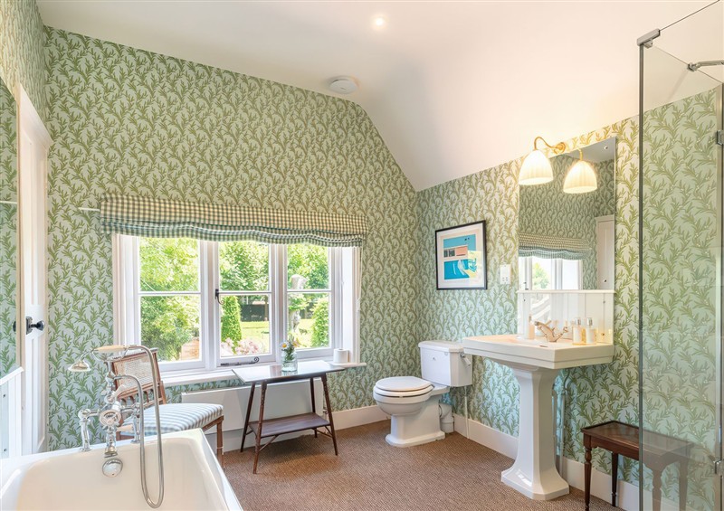 Bathroom at Dairy Cottage, Waddeston