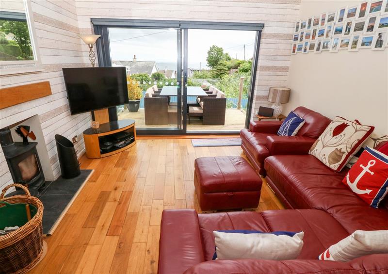 The living area at Daisy Cottage, Benllech