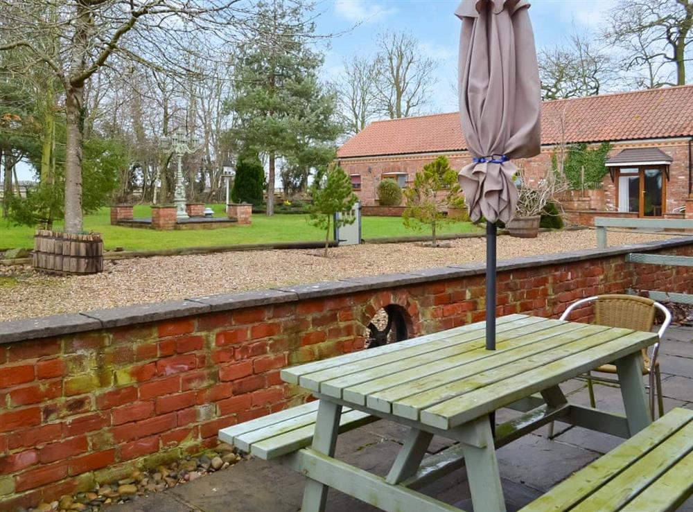 Sitting-out-area at Daisy Cottage in Tetney, near Cleethorpes, Lincolnshire