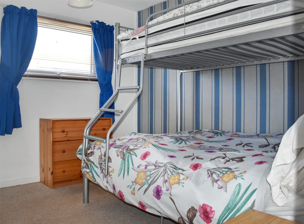 Bunk bedroom at Daisy in Winterton-on-Sea, Norfolk