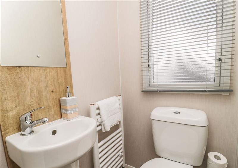 This is the bathroom at Daisys Retreat, Swarland near Longframlington