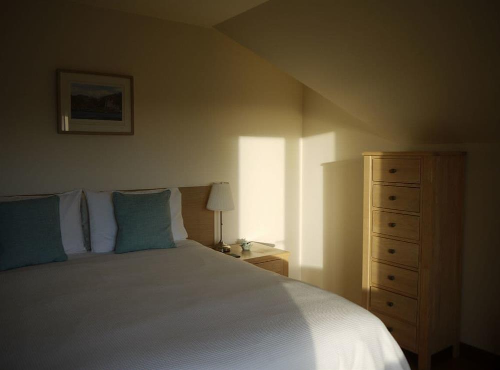 Double bedroom (photo 5) at Dalcomera in Spean Bridge, Inverness-Shire
