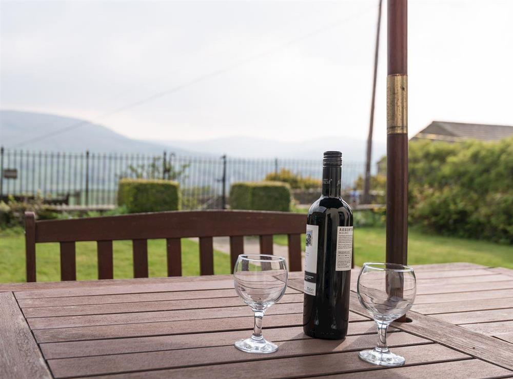 Enjoy a bottle of wine & soak up the fantastic views at Dale View in Sedbusk, near Hawes, North Yorkshire