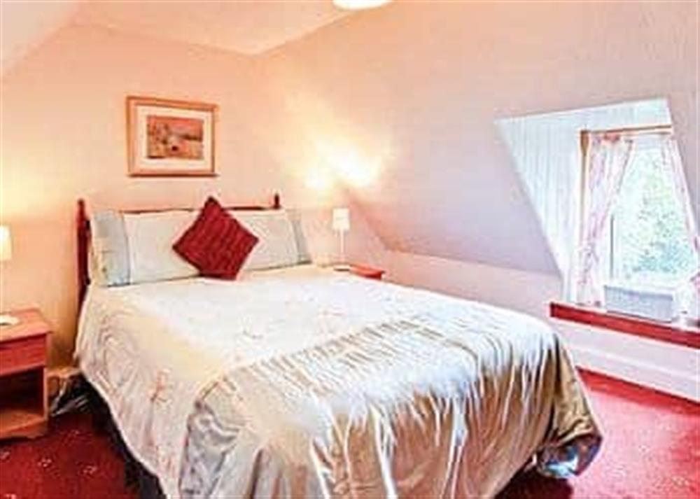 Double bedroom (photo 2) at Dalreach in Drumnadrochit, Inverness-Shire