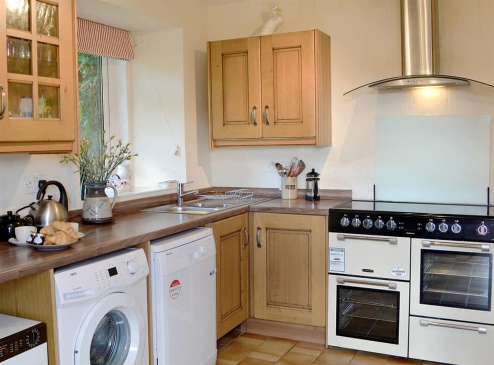 Well equipped kitchen at Dalvanie Mill in Blairgowrie, Perthshire