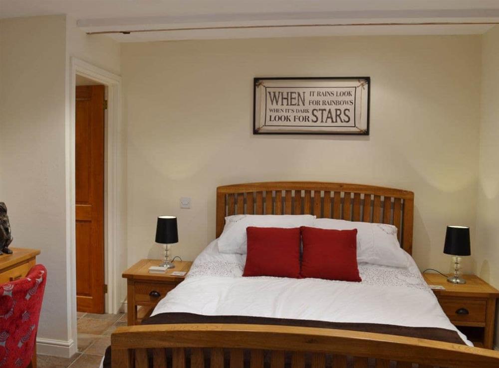 Cosy and romantic double bedroom at Damsels Bower in Over Haddon, near Bakewell, Derbyshire