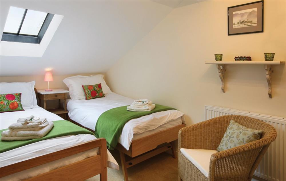 Twin bedroom with 3’ beds at Damson Cottage, Rainow