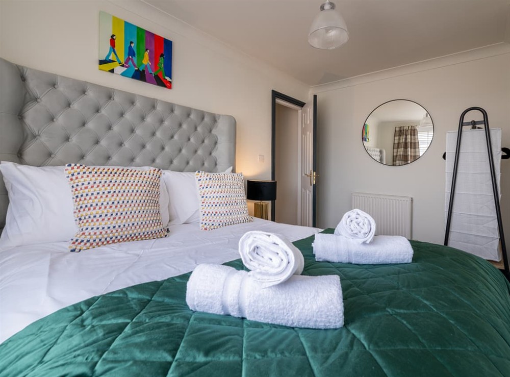 Double bedroom (photo 7) at Darcey House in Scarborough, North Yorkshire