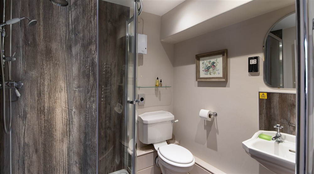 The shower room, en suite to the twin bedroom, at Darfar in Nr Ashbourne, Derbyshire