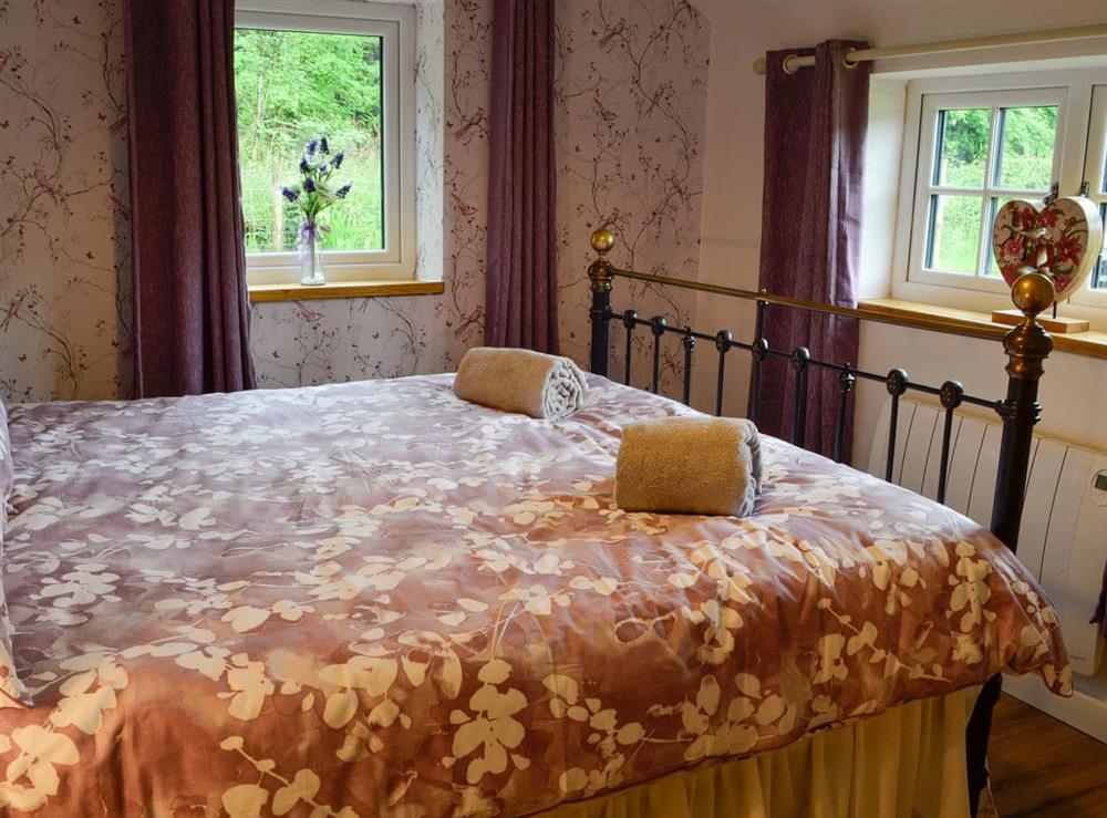 Double bedroom (photo 2) at Dark Sky Lodge in near Trecastle, Brecon, Powys
