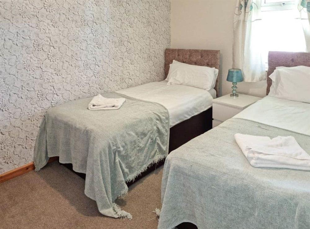Twin bedroom at Dartmoor 3 in Honicombe, near Callington, Cornwall
