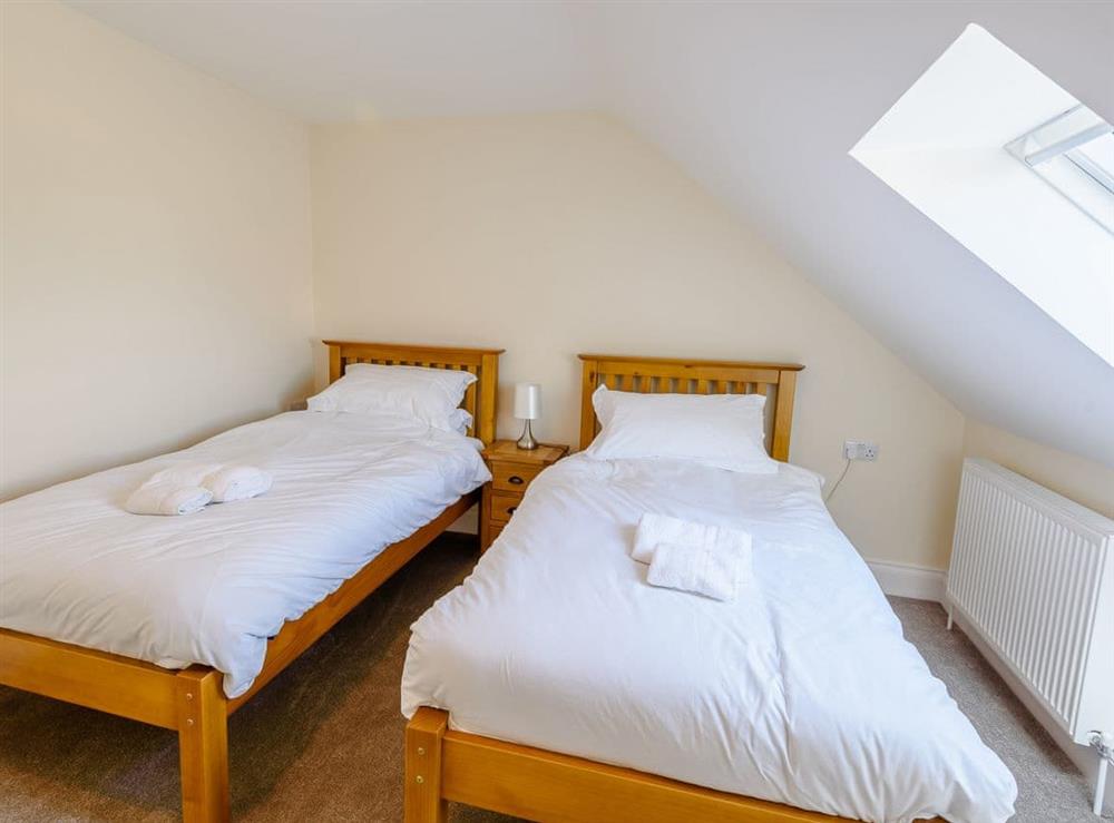 Twin bedroom (photo 2) at 3 Dawson Close, 