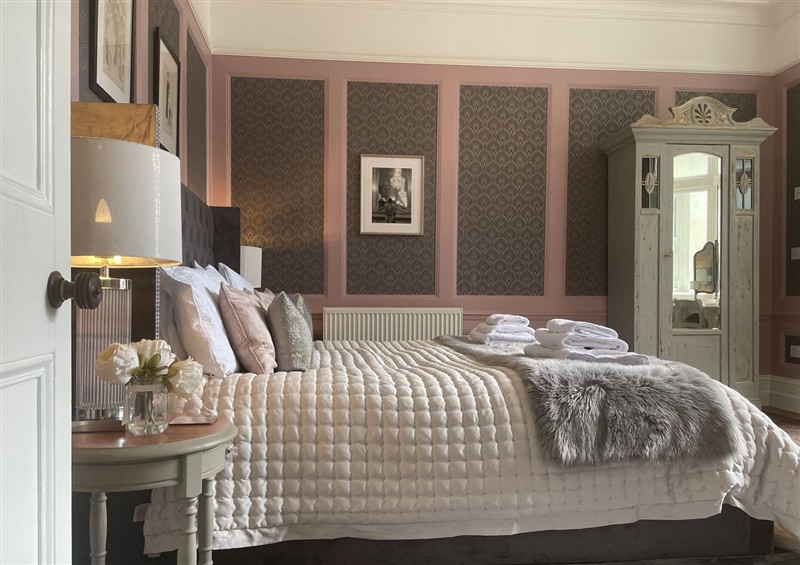 This is the bedroom at DeCressy Apartment, Par