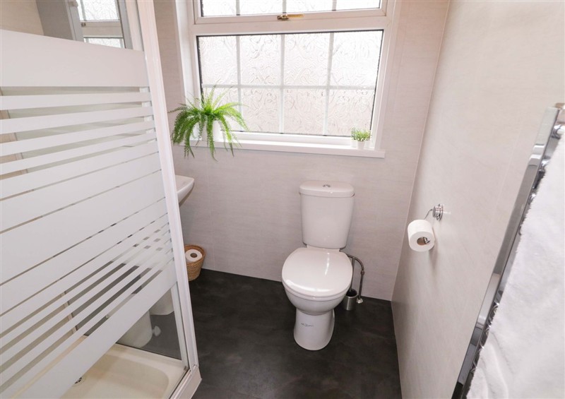 Bathroom at Dee by the Sea, Donaghadee