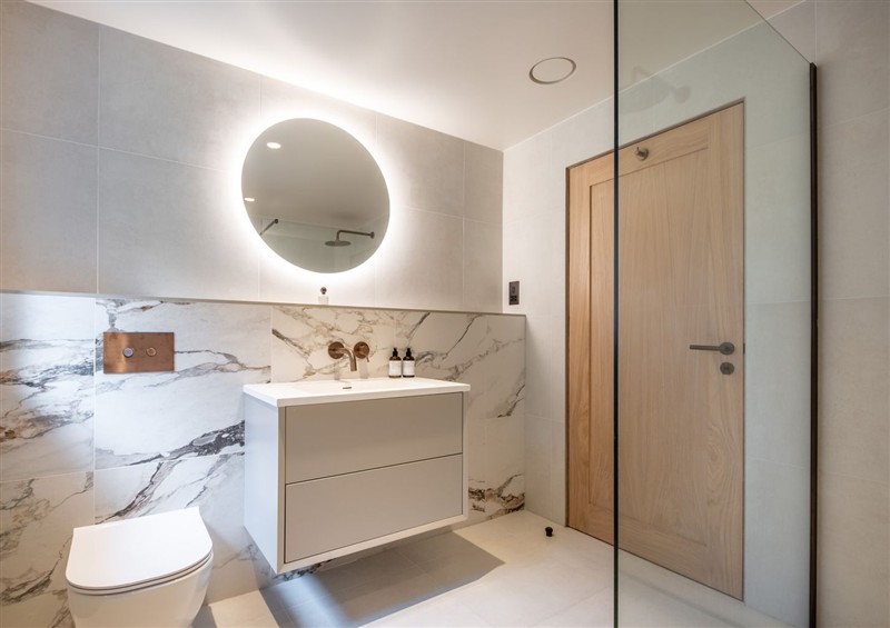 The bathroom at Deer Close, Coniston