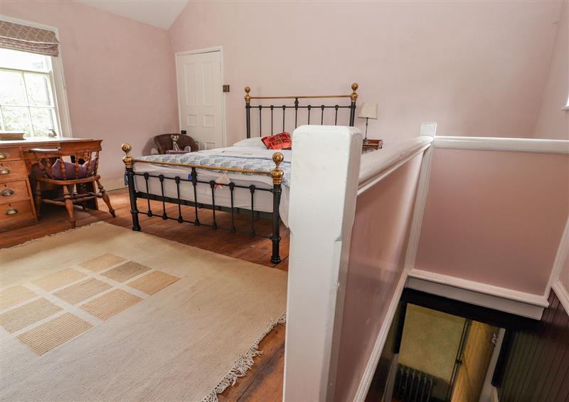 This is a bedroom at Deeside Farm Cottage, Farndon
