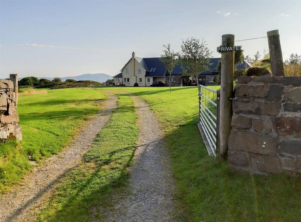 Private grassy driveway at Degnish Farmhouse in Kilmelford, nr.Oban, Argyll