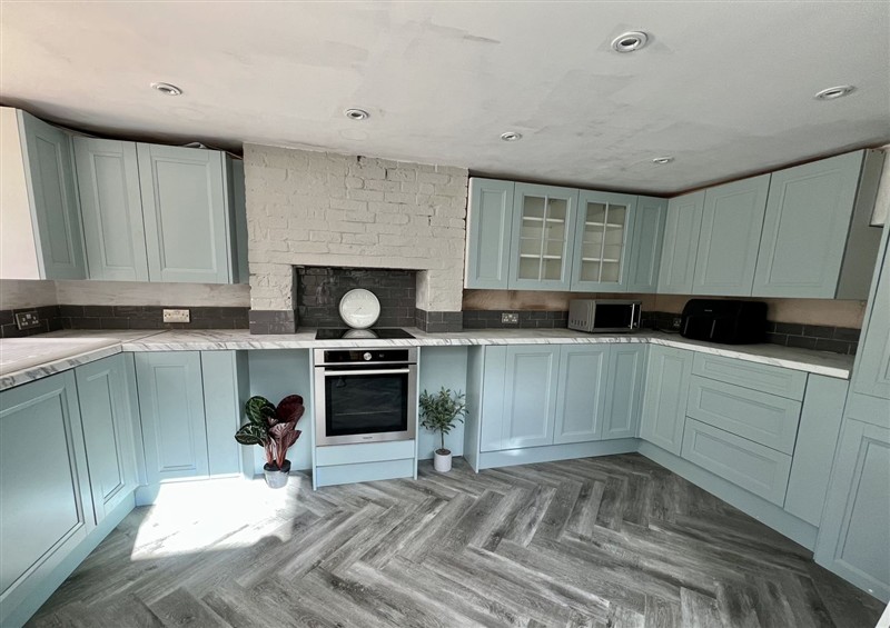 The kitchen at Delightful Dorset House By Wareham River, Wareham