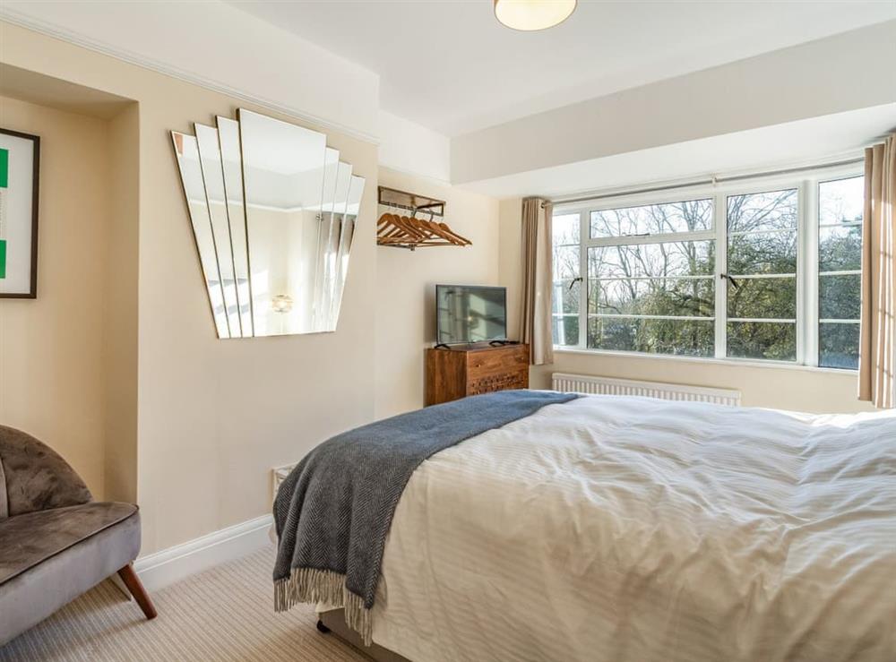 Double bedroom (photo 3) at Dellswood in Broadway, Worcestershire