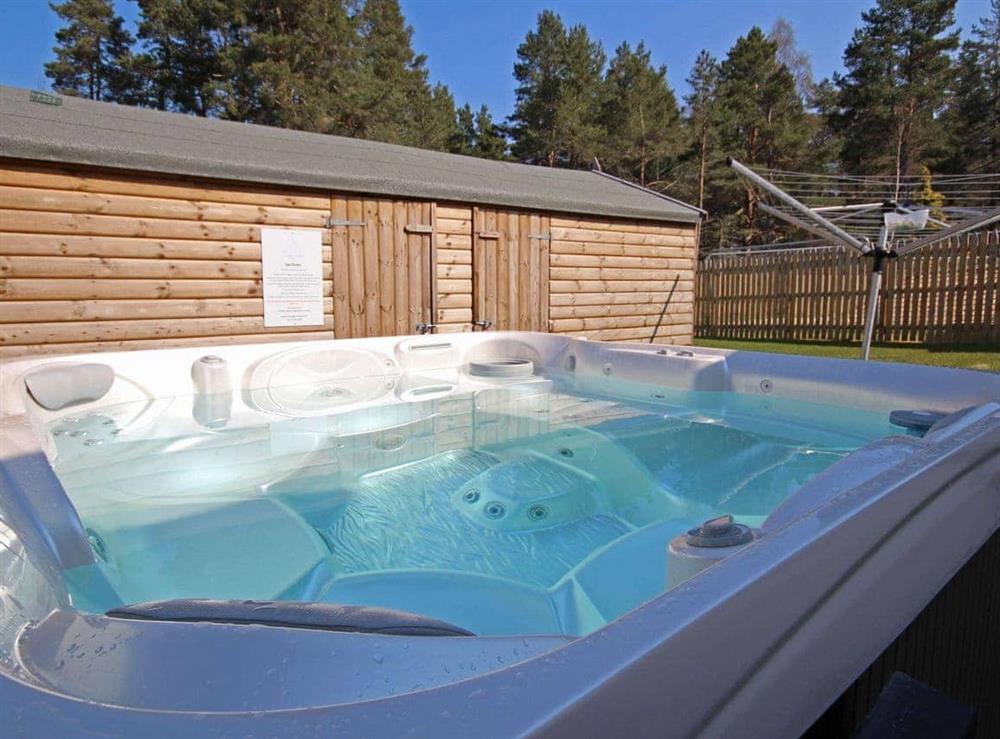 Hot tub at Delmhor No.3 in Aviemore, Inverness-Shire