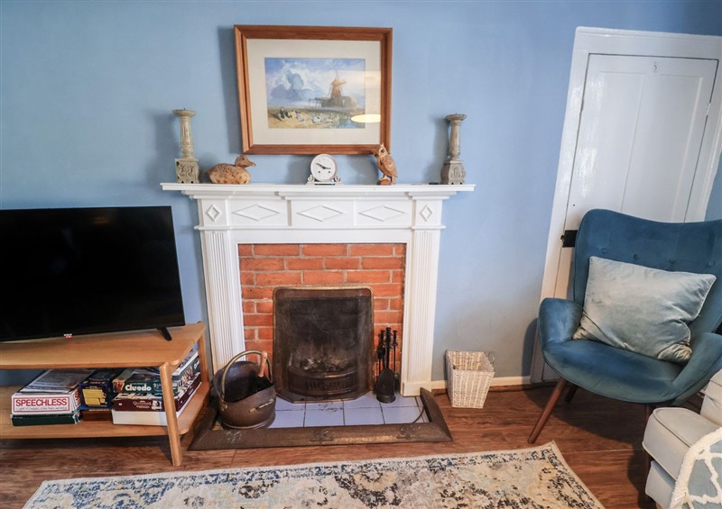 The living room at Delphinium, Blakeney