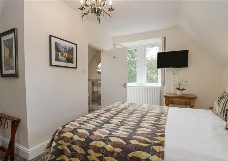 One of the 7 bedrooms (photo 3) at Dene House, Bowness-On-Windermere