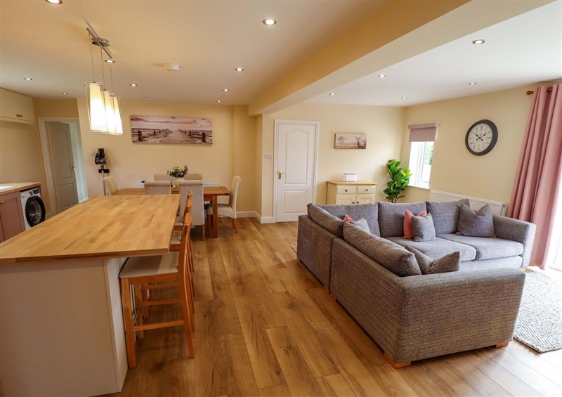 Inside at Denholme, Hogsthorpe