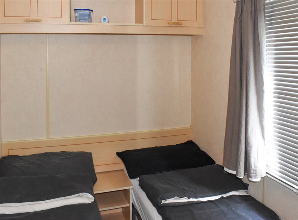 Twin bedroom