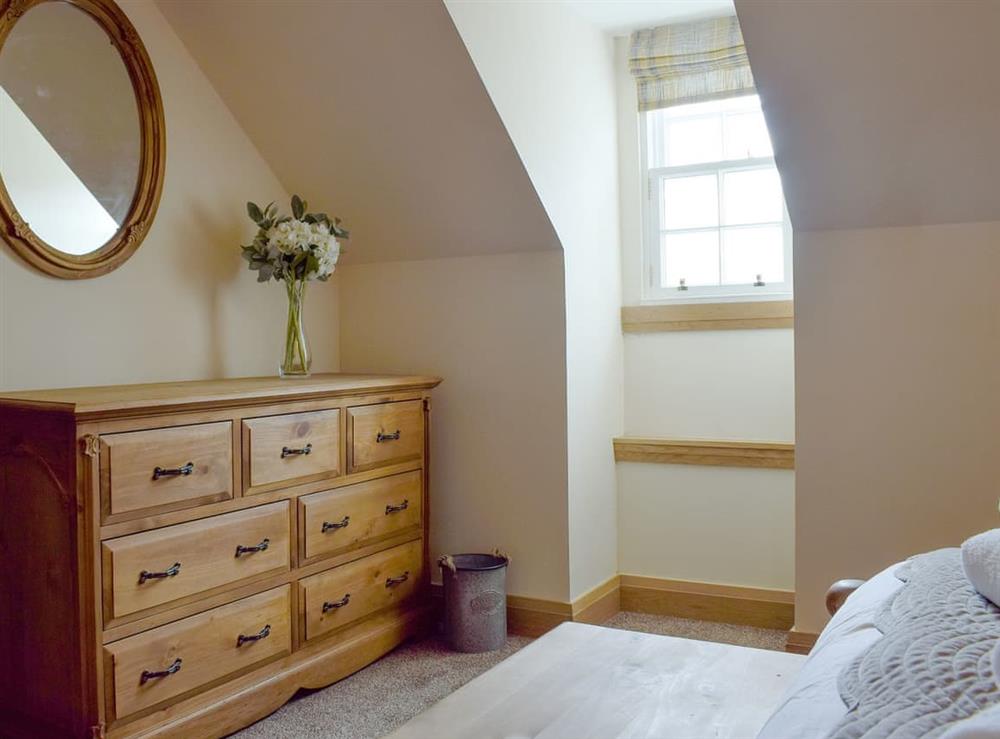 Spacious double bedroom at Deuchars Cottage in Kenmore, near Aberfeldy, Perthshire
