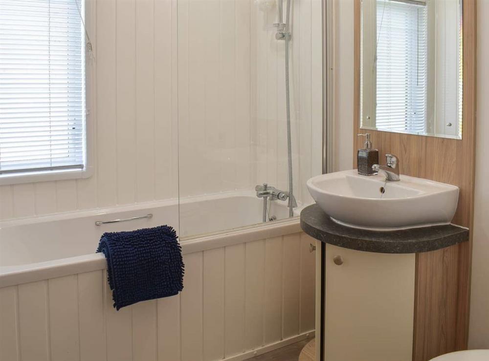 Bathroom at Devin Lodge in Dollar, Clackmannanshire